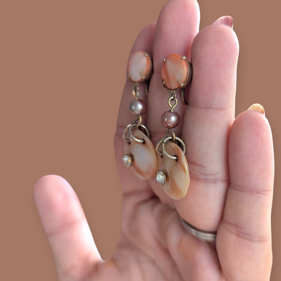 60s Vintage Shell & Rhinestone Dangle Earrings screwback - Picture 2 of 5
